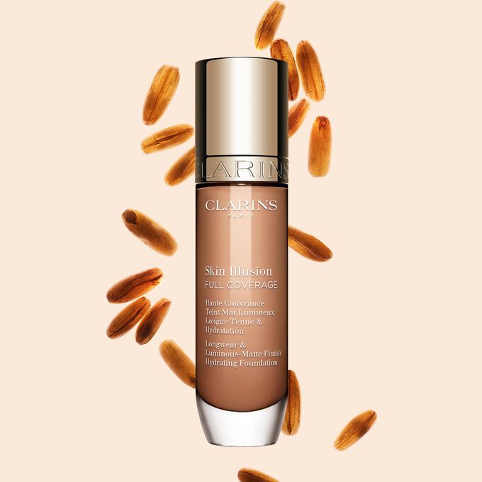 Clarins Skin Illusion Full Coverage pr&auml;sentiert sich in einem eleganten Design und neuer modernen Verpackung. Eine Foundation f&uuml;r einen makellosen und nat&uuml;rlichen Teint.