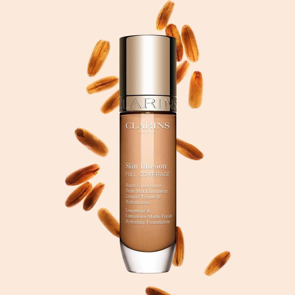 Clarins Skin Illusion Full Coverage pr&auml;sentiert sich in einem eleganten Design und neuer modernen Verpackung. Eine Foundation f&uuml;r einen makellosen und nat&uuml;rlichen Teint.