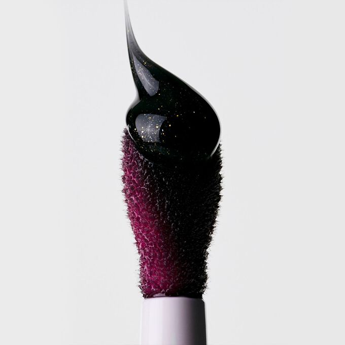 Lip Comfort Oil Black and White