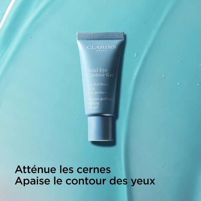 Plan produit du Total Eye Contour Gel avec un texte sur sa capacité à atténuer les cernes et apaiser le contour des yeux.