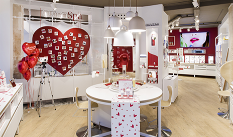 Intérieur boutique Clarins