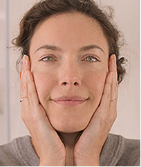 Comment appliquer la crème de jour - étape 2 : appliquer